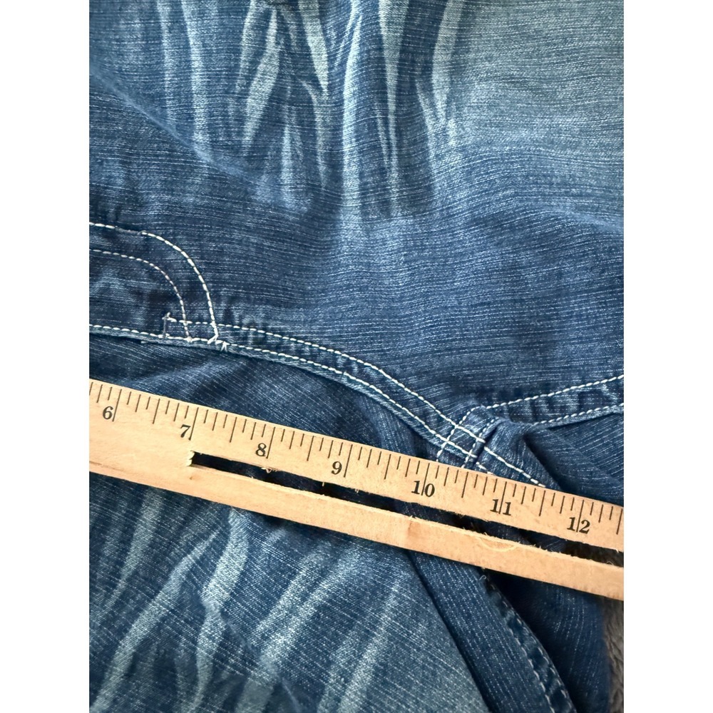 Hydraulic Womens 16W Denim Bermuda Shorts Medium Wash Whiskered Embellished Y2K - Picture 6 of 10